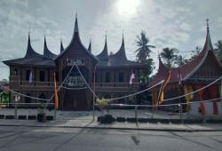Asal Usul Nama Minangkabau Menurut Para Ahli